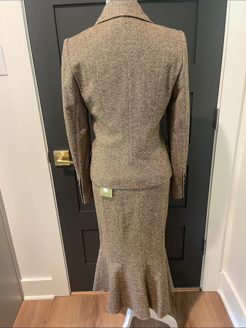 Paul Costelloe Designer Luxury Silk Wool Herringbone Peplum Skirt Suit Size 4 - Picture 8 of 12